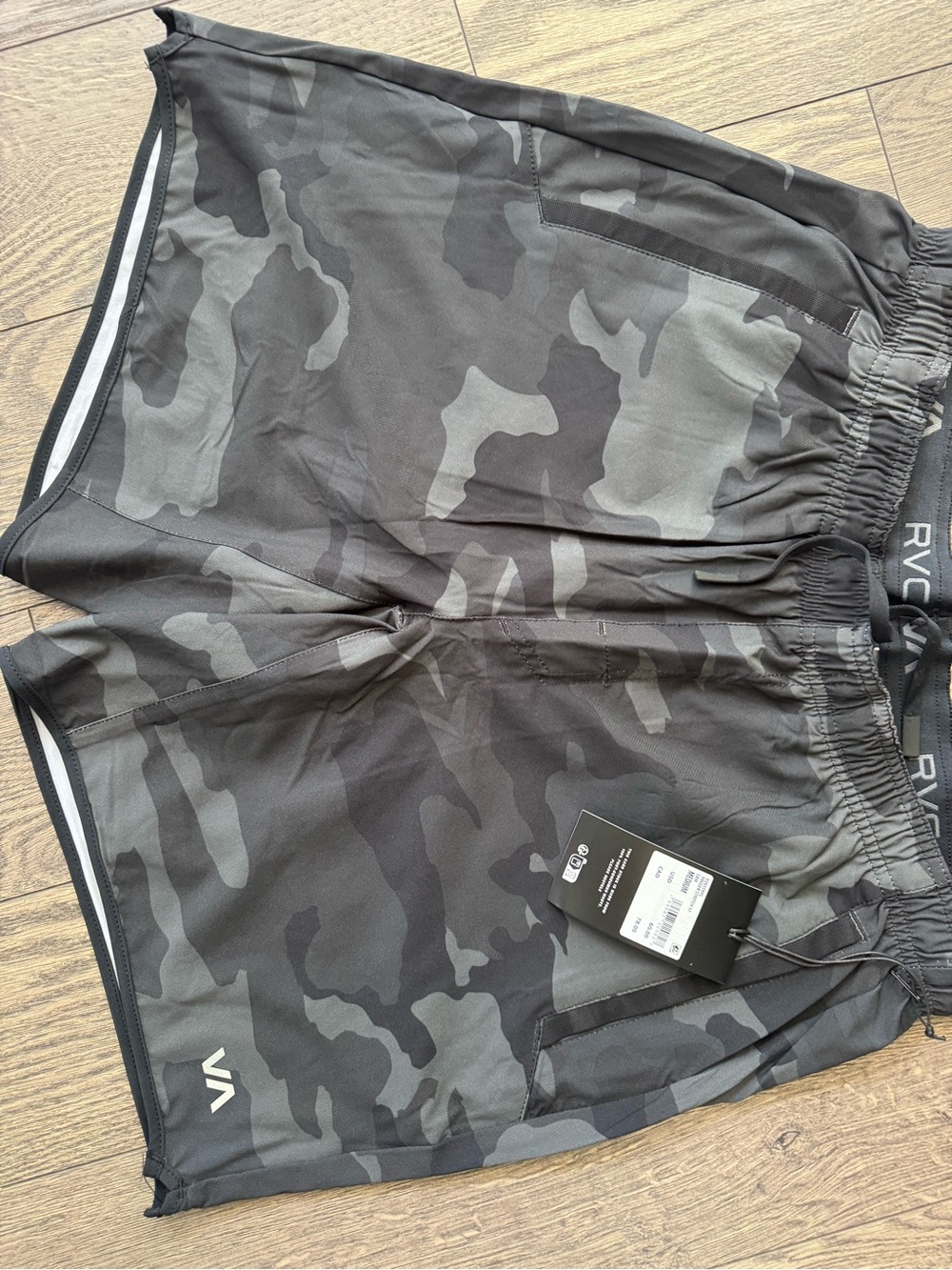RVCA YOGGER STRETCH 17" SHORT | CAMO | Medium